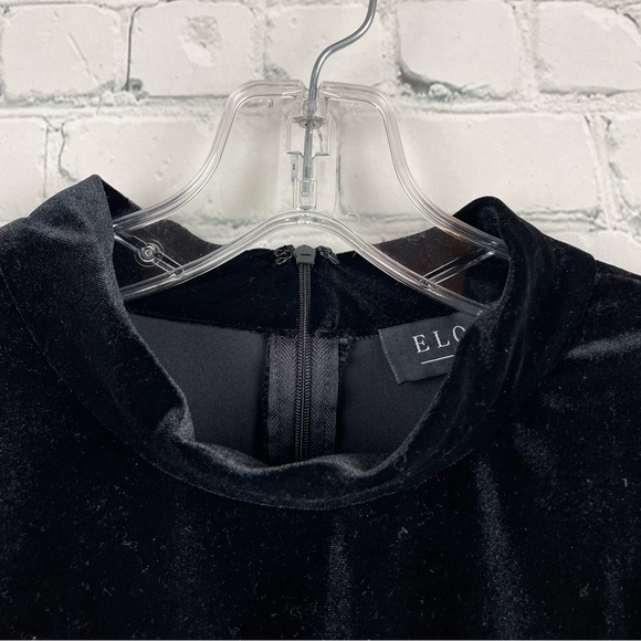 ELOQUII NWT Velvet Mock Neck Ruffle Sleeve Top size 18/20 - Picture 4 of 10